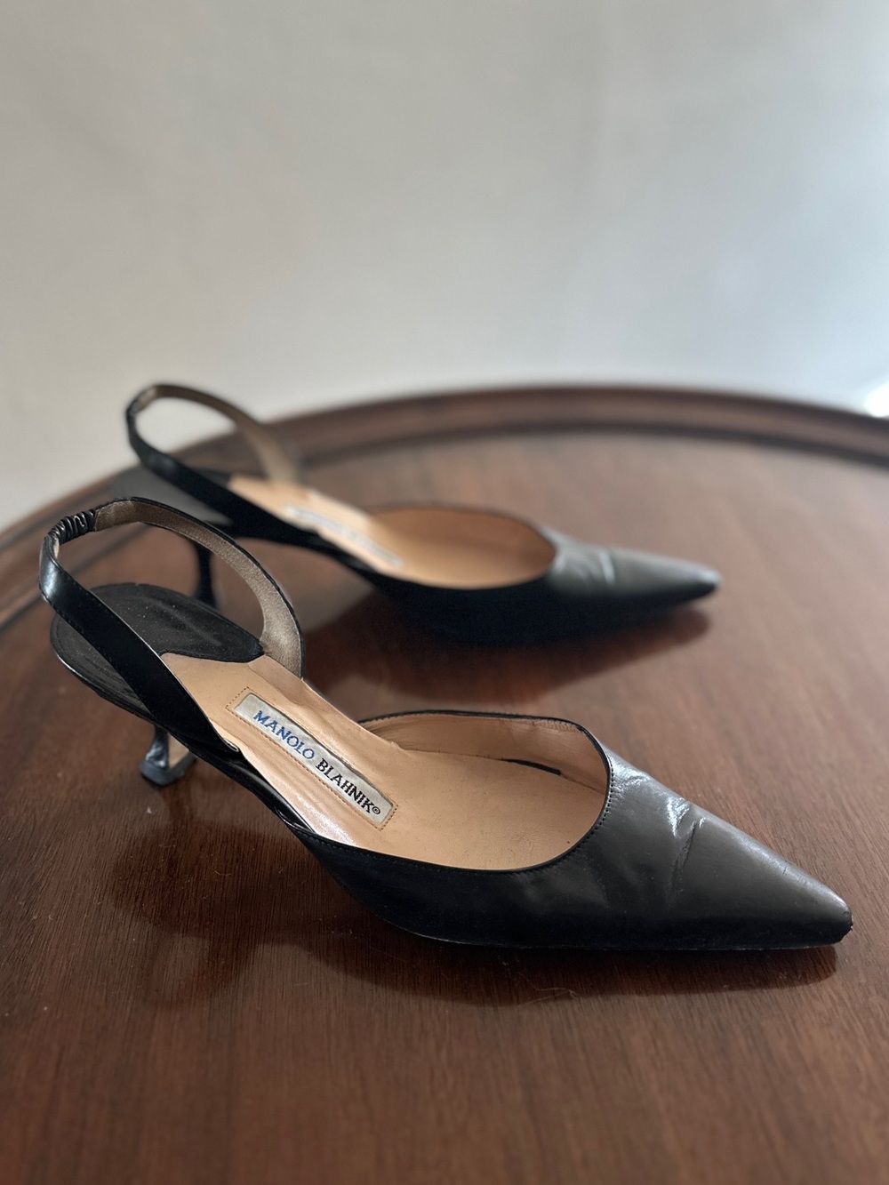 Manolo Blahnik Carolyne Black Leather Slingback Pumps with Kitten Heel - Picture 3 of 6